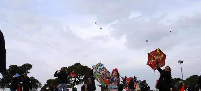Ετσι γιόρτασαν οι Θεσσαλονικείς τα κούλουμα (εικόνες, βίντεο)